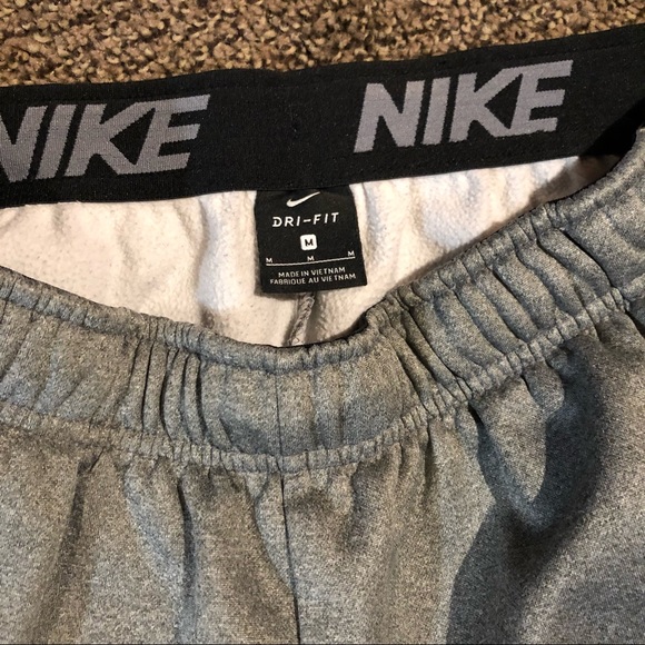 NIKE Dri-Fit Sweatpants - Picture 3 of 3